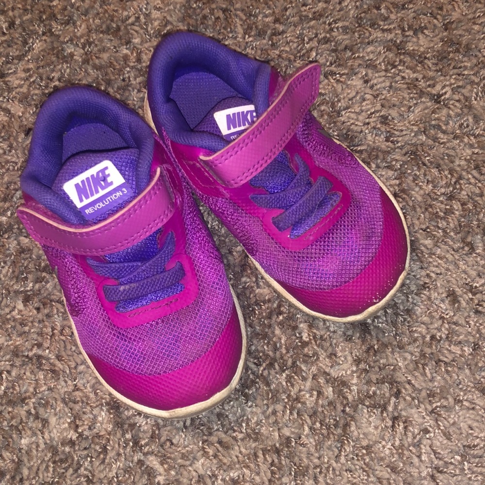 Nike Revolution 3 purple. 5c